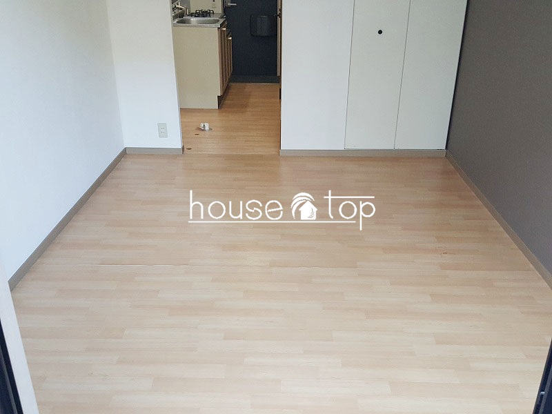 居室・リビング　ベッドやテーブルなど設置可能ですよ♪