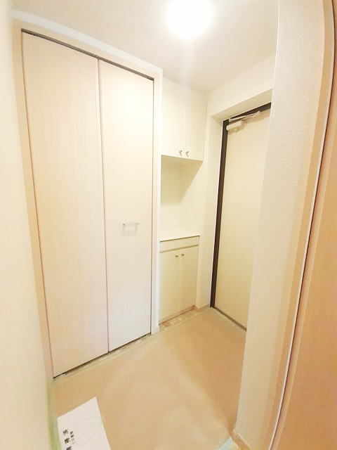 玄関　シューズボックスのある玄関です