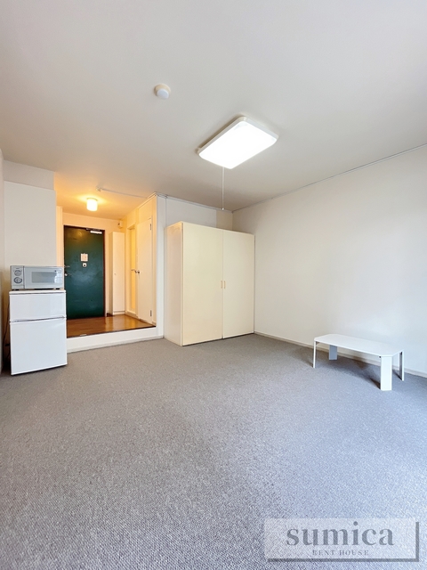 居室・リビング　モデルルーム写真。家具家電は付いておりません。