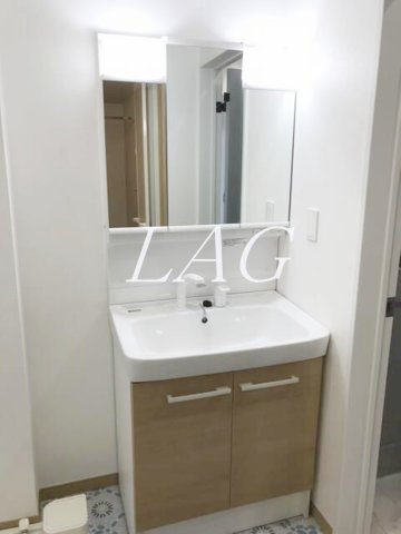 洗面設備　独立洗面台です。