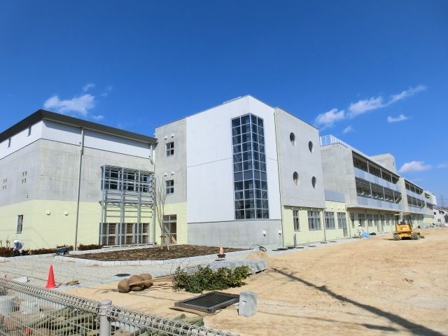 小学校　美南小学校（小学校）まで780m