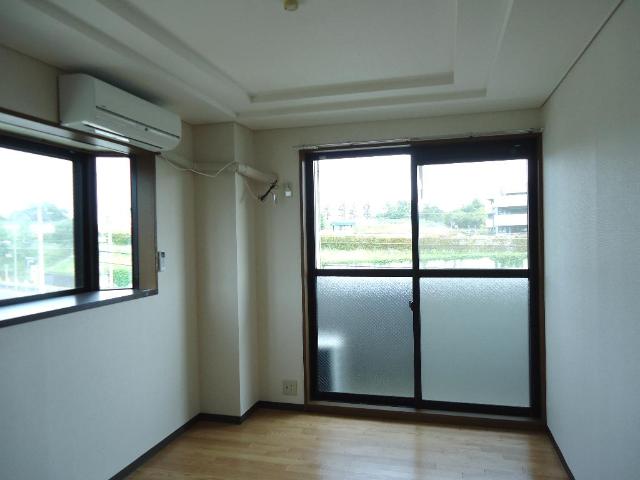 居室・リビング　洋室