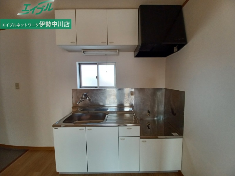 キッチン　反転タイプ参考写真