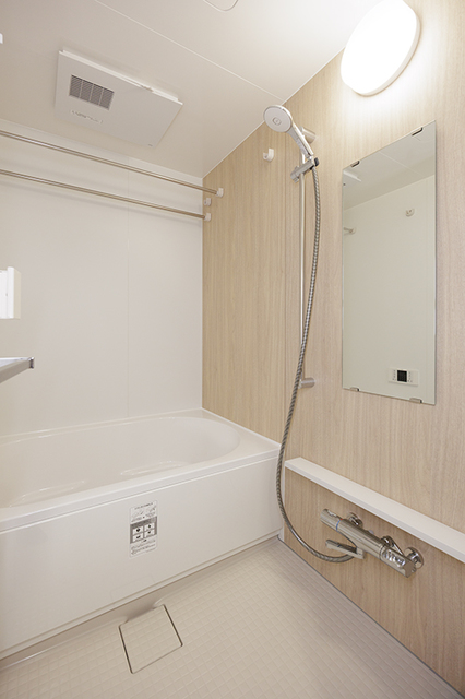 バス・シャワールーム　※写真は同タイプ住戸です。