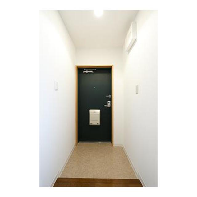 玄関　※写真は同タイプ住戸です。