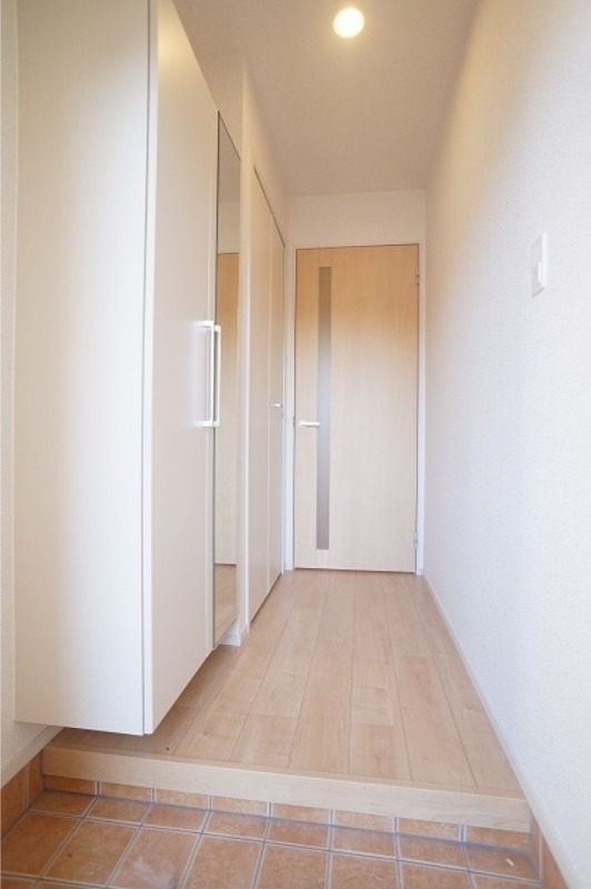 玄関　図面と現状に相違がある場合には現状を優先