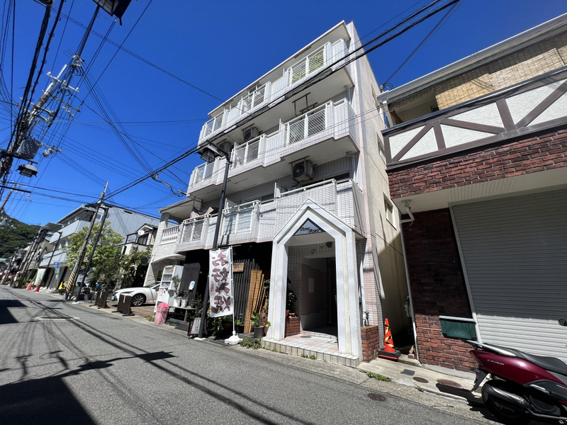 建物外観　ハイツシスターローザ