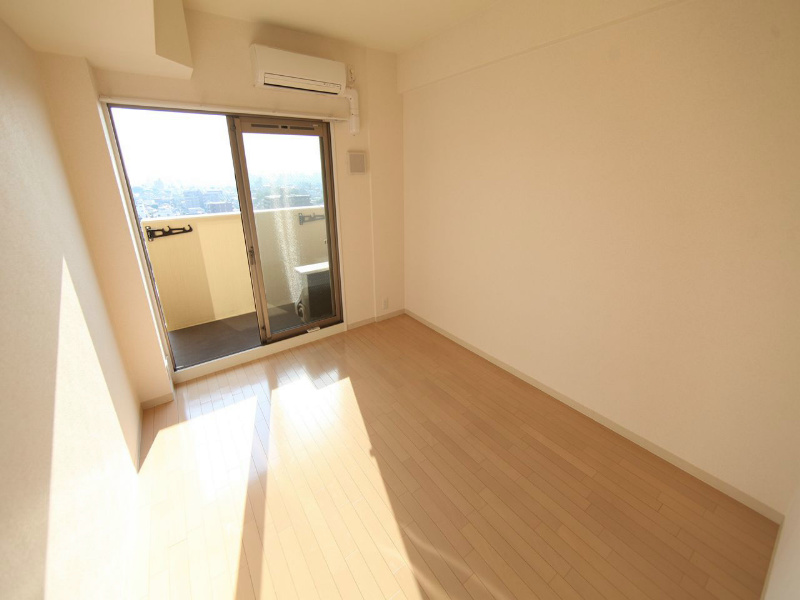 居室・リビング　洋室6.3帖　エアコン完備