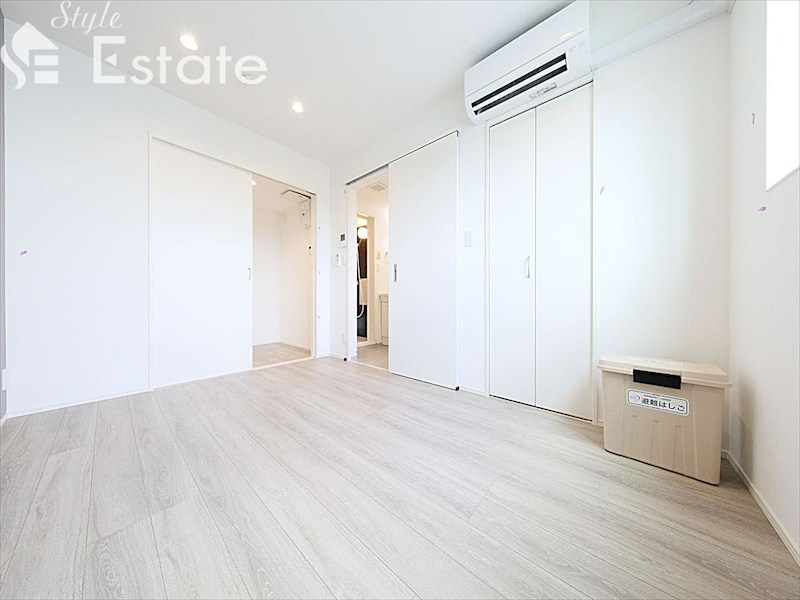 居室・リビング　内装