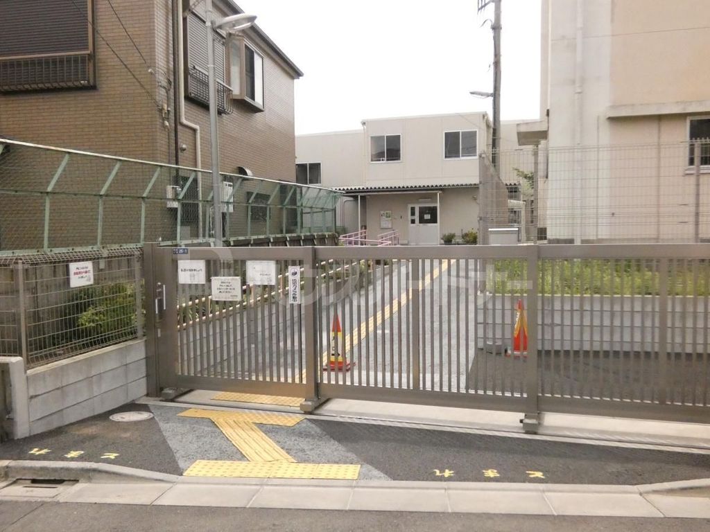 幼稚園・保育園　葛飾区立新小岩保育園（幼稚園・保育園）まで640m