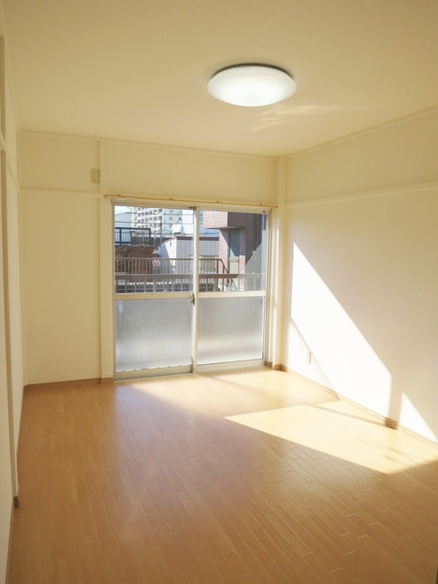 居室・リビング　住みよいフローリング