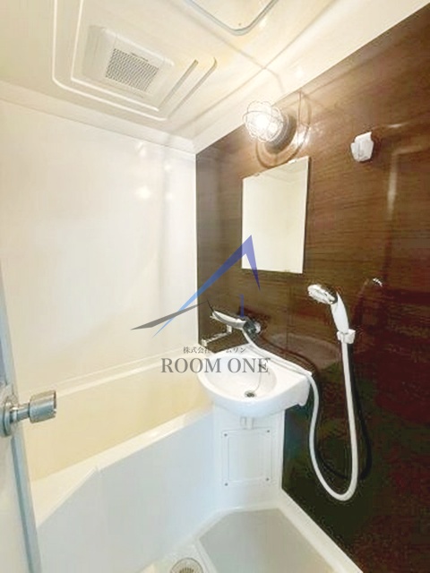 バス・シャワールーム　お風呂です。