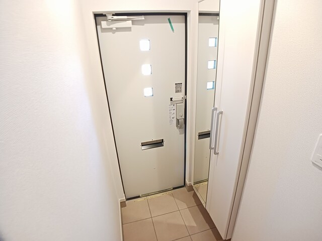 玄関　同施工会社同シリーズ別物件