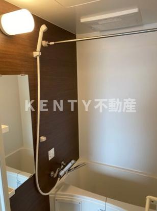 バス・シャワールーム　ゆったり過ごせるお風呂です