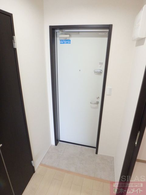 玄関　同メーカー施工例（参考写真）