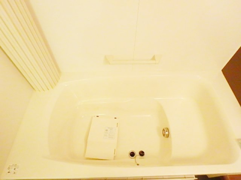 バス・シャワールーム　※お部屋は同型タイプです。