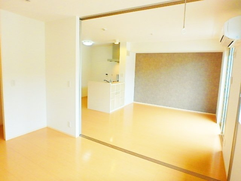 居室・リビング　※お部屋は同型タイプです。