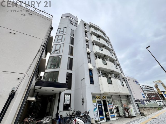 建物外観　エレベーター付きで重たい荷物があっても便利！