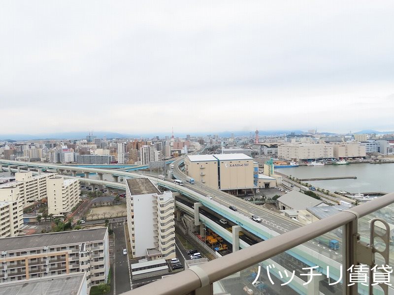バルコニー　別号室の写真になります　現状優先