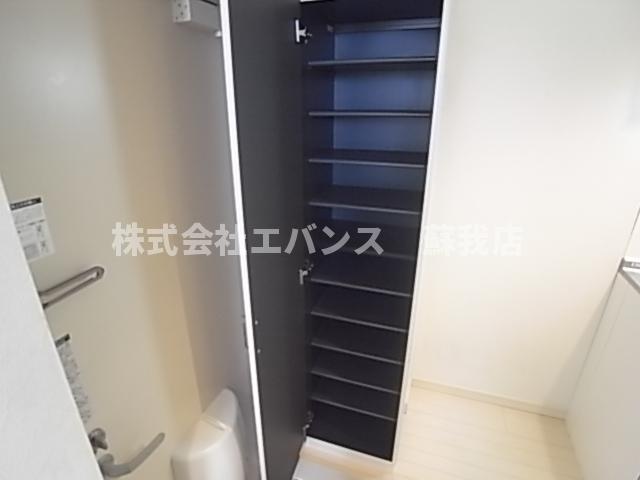 エントランス　建物の内部です