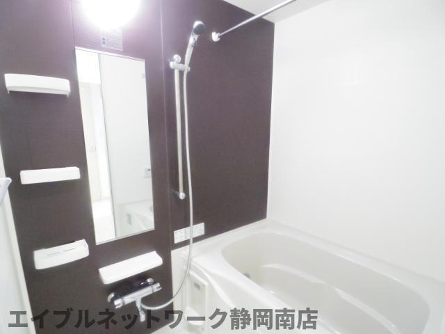 バス・シャワールーム　同イメージ