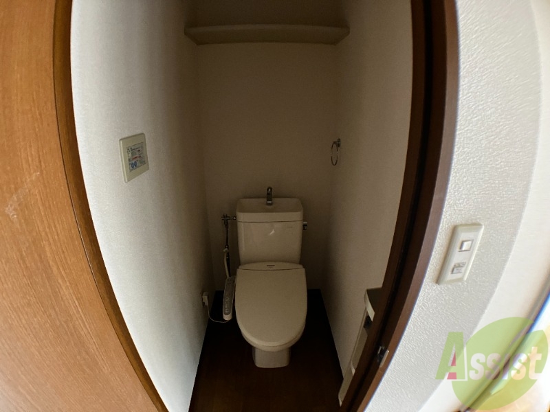 トイレ　トイレはウォシュレット機能付き。シャワートイレは日本の宝