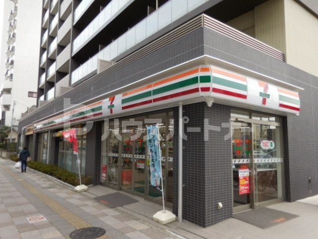 コンビニ　セブンイレブン扇大橋駅前店（コンビニ）まで1m