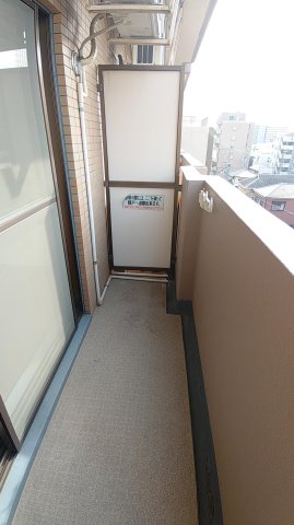バルコニー　広々としたバルコニーです