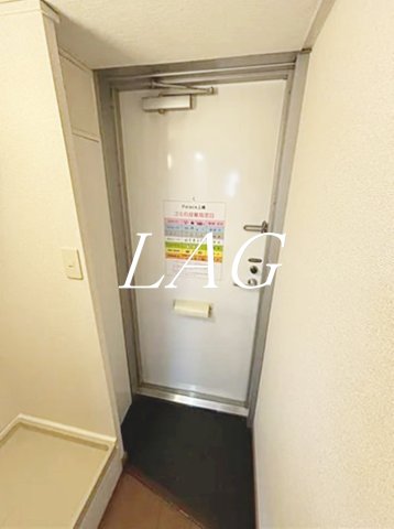 玄関　玄関です。
