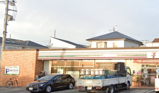 コンビニ　セブンイレブン茅ヶ崎小桜町店（コンビニ）まで513m