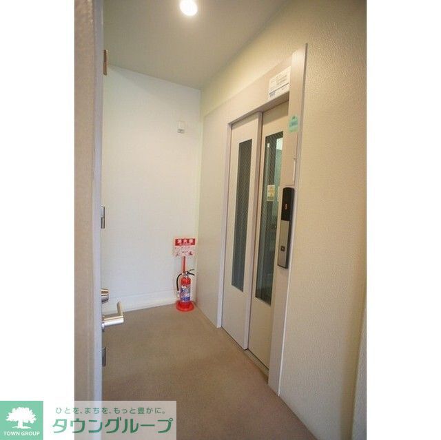 その他設備　エレベーターホール