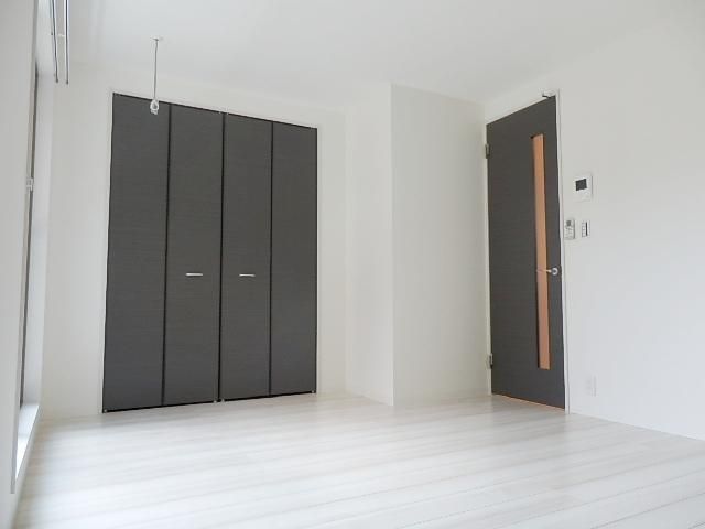 居室・リビング　明るいお部屋です