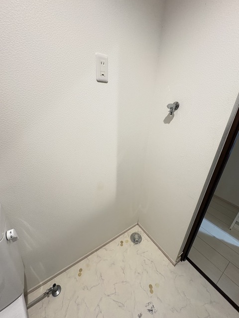洗面設備　別部屋参考写真です