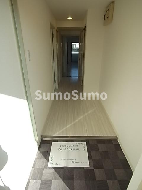 玄関　収納もある玄関です