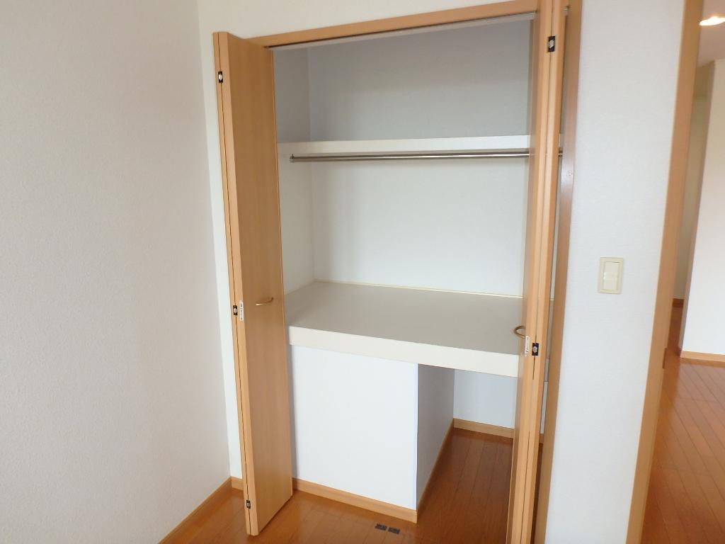 収納　クローゼット