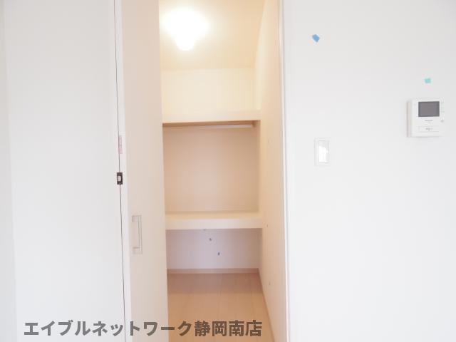 収納　大きなものも収納できそうです