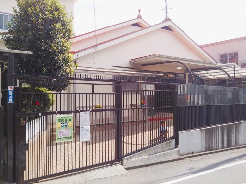 幼稚園・保育園　アゼィリア幼稚園（幼稚園・保育園）まで493m