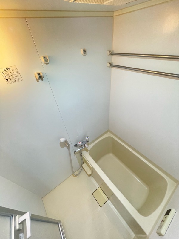 バス・シャワールーム　※他部屋参考写真