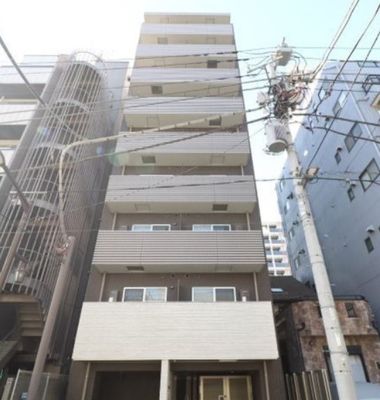 建物外観　★外壁タイル張り、重厚感のある外観★