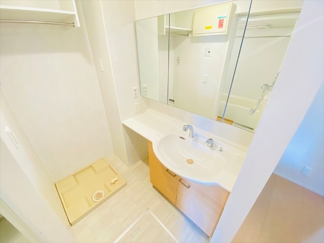 洗面設備　同一建物内１０３号室内装写真転載