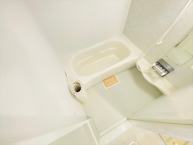 バス・シャワールーム　同一建物内１０３号室内装写真転載