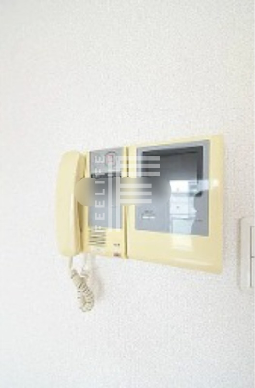 セキュリティ　同間取り別部屋の写真です、ご参考までに。