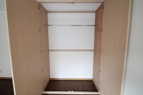 収納　※別部屋の写真です