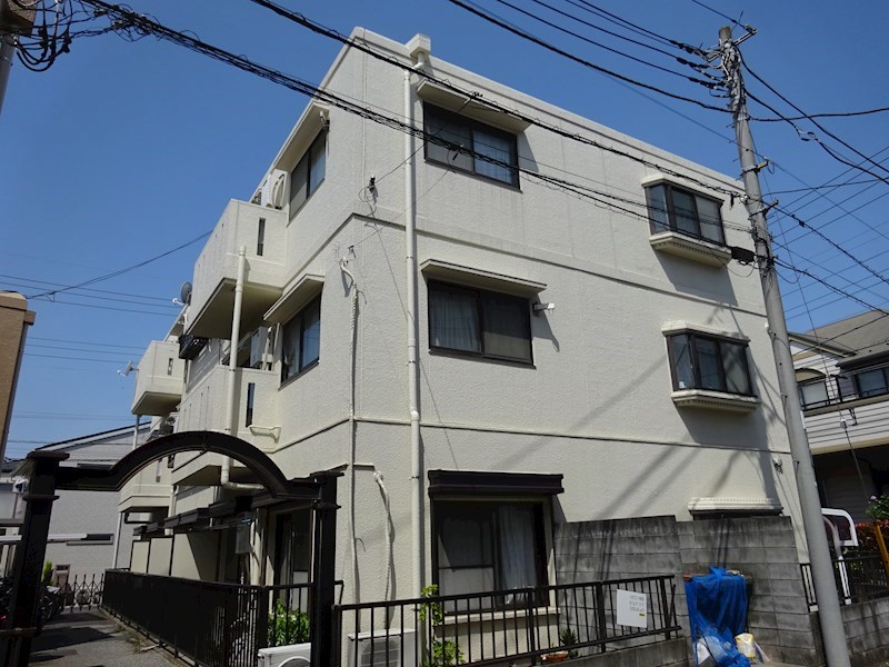 建物外観　谷塚駅徒歩７分（５６０ｍ）