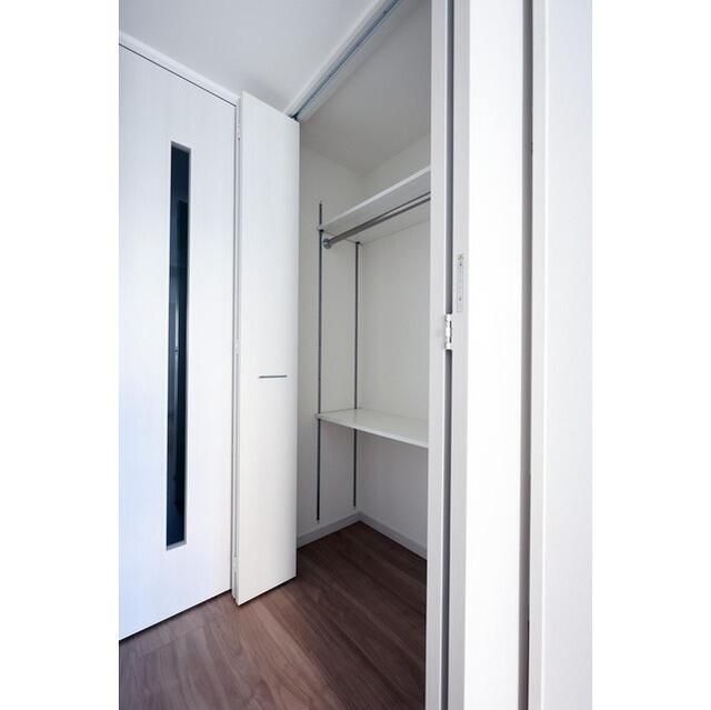 収納　写真は同タイプ住居です。