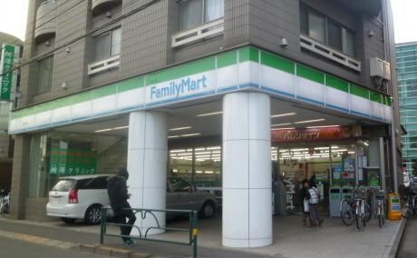 コンビニ　ファミリーマート（コンビニ）まで350m