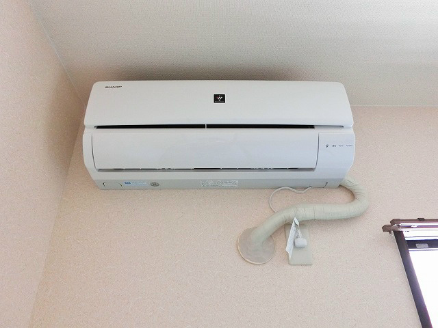 その他設備　新しいタイプのエアコンです。