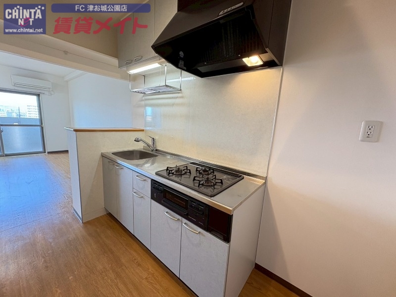 キッチン　同じ物件、別部屋の写真です
