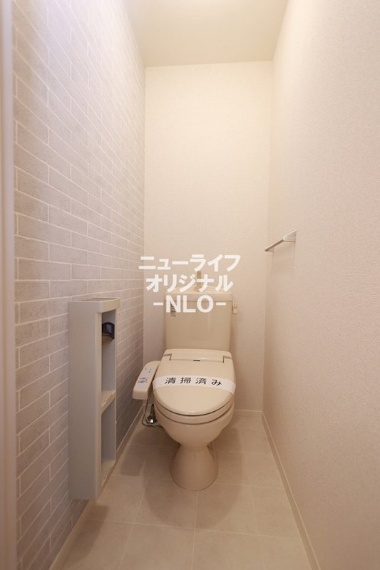 トイレ　清潔さと快適さを兼ね備えた温水洗浄便座付き☆