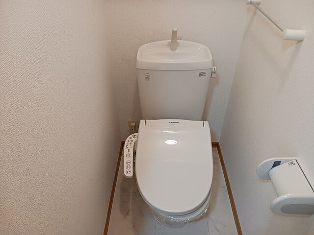 トイレ　トイレもきれいです